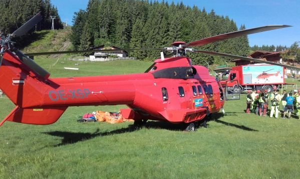 Abbau der Stützen unterstützt aus der Luft