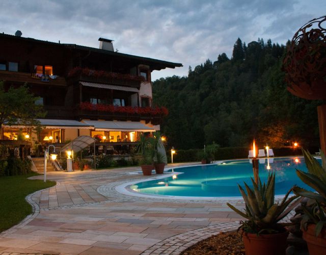 Hotelpool in der Wildschönau