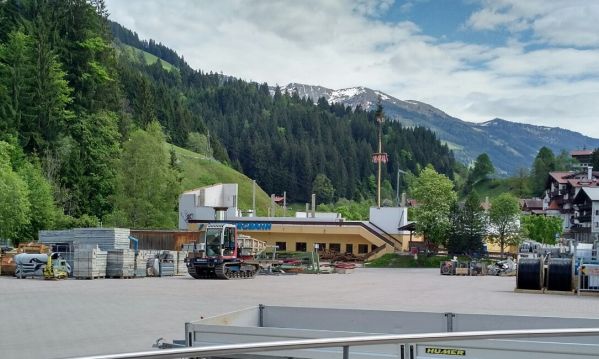 Abbau der alten Talstation in Auffach